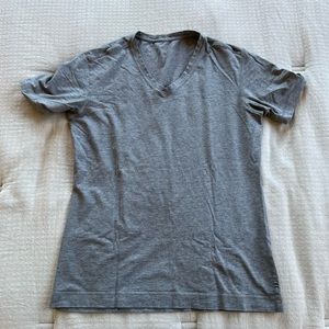 Lululemon basic v neck shirt